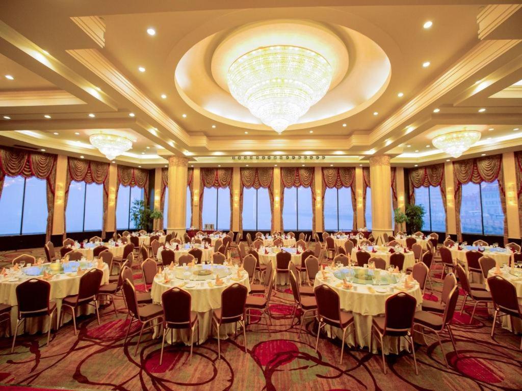 Yantai Golden Gulf Hotel Kültér fotó